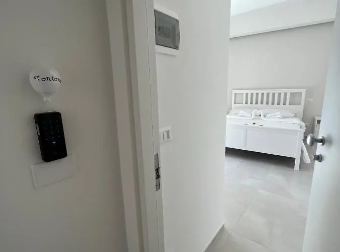 Campione 5 דירה בארי